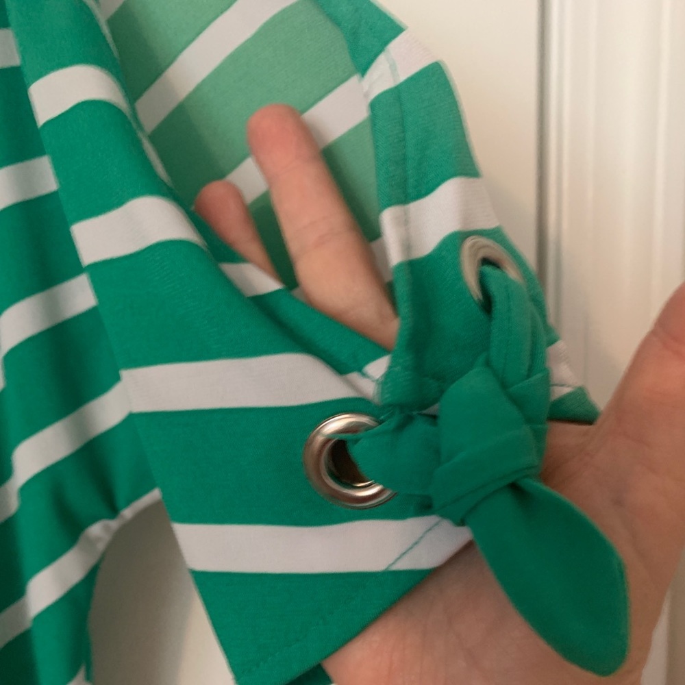 🦋Green and White pullover. Final price - Picture 3 of 3